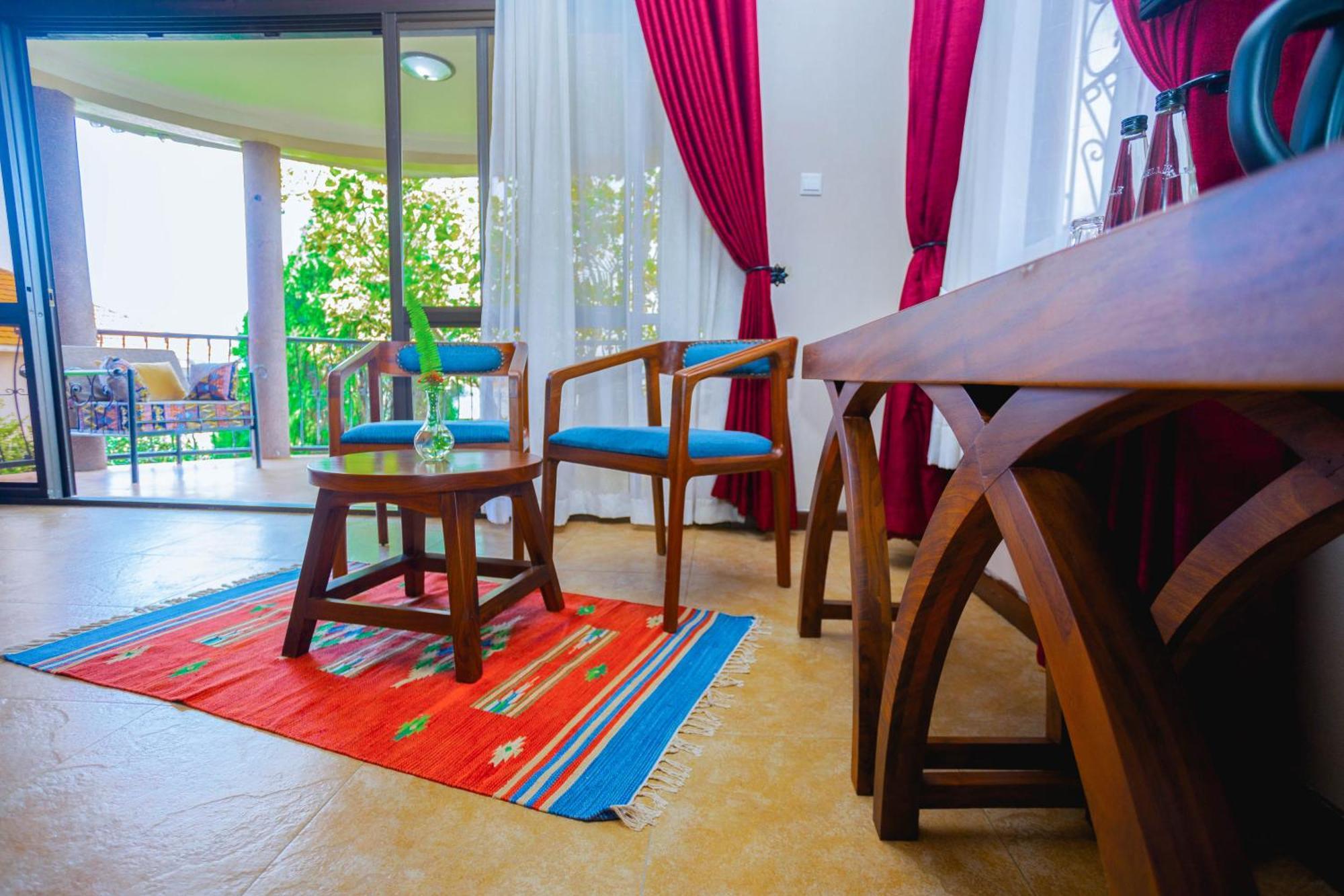 Gazelle Guest House Kampala Extérieur photo