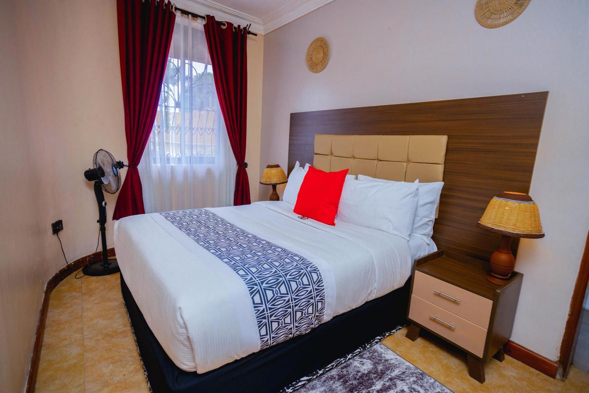 Gazelle Guest House Kampala Extérieur photo